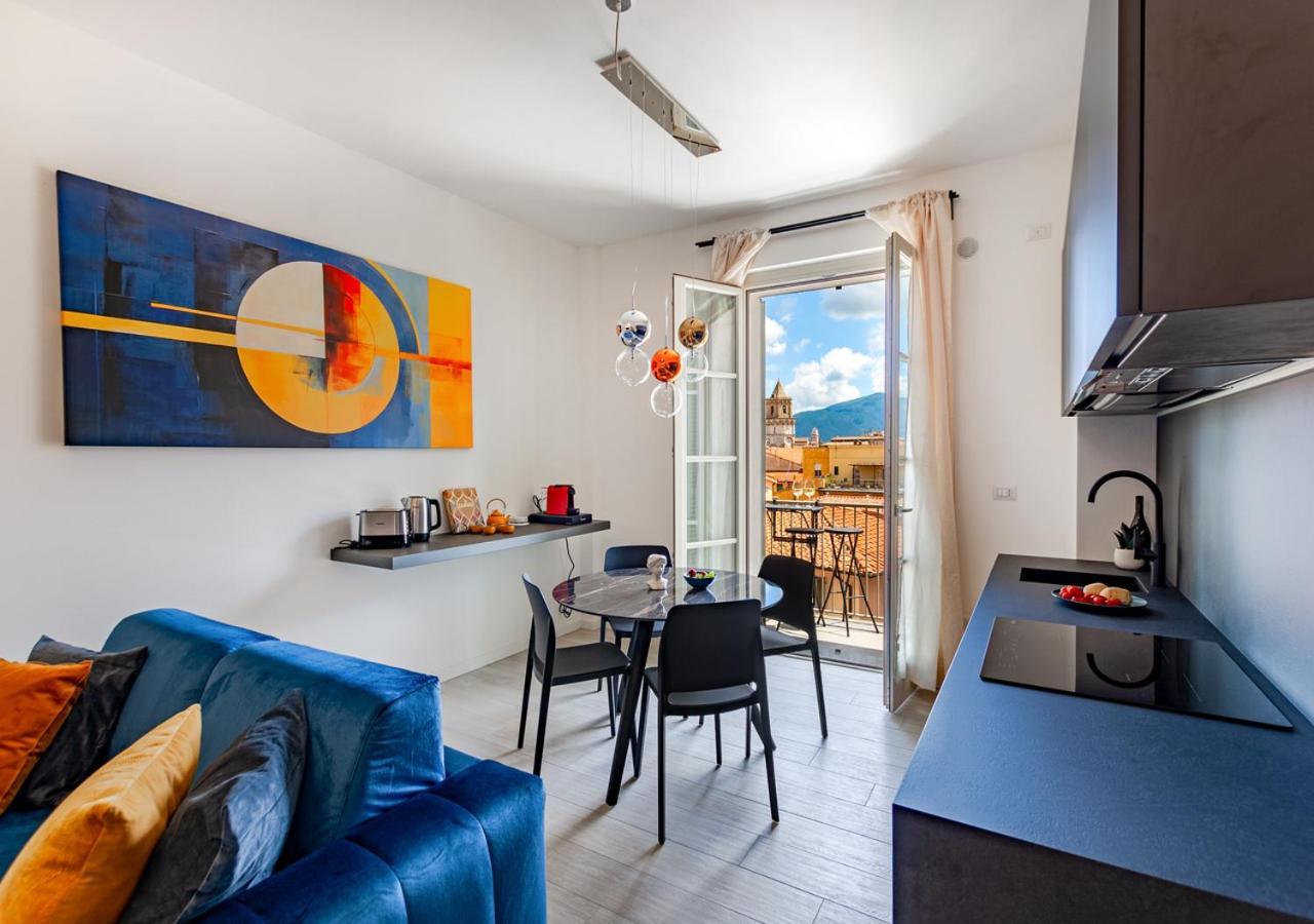Tower View Luxury Apartment On The River ピサ エクステリア 写真