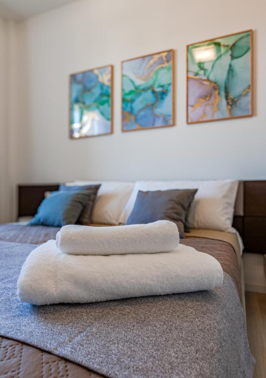 Tower View Luxury Apartment On The River ピサ エクステリア 写真